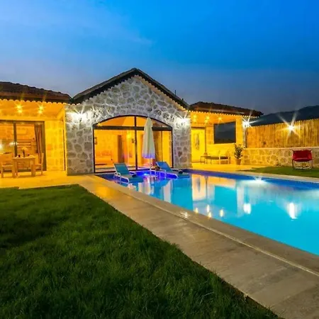 Kaskalkan Heatedpool Sheltered Honeymoon Villa Bezirgan
