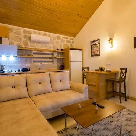 Kaskalkan Heatedpool Sheltered Honeymoon