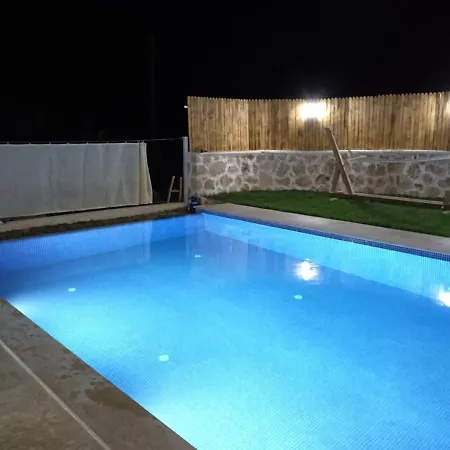 Kaskalkan Heatedpool Sheltered Honeymoon *