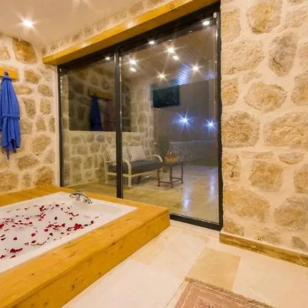 Kaskalkan Heatedpool Sheltered Honeymoon * Bezirgan